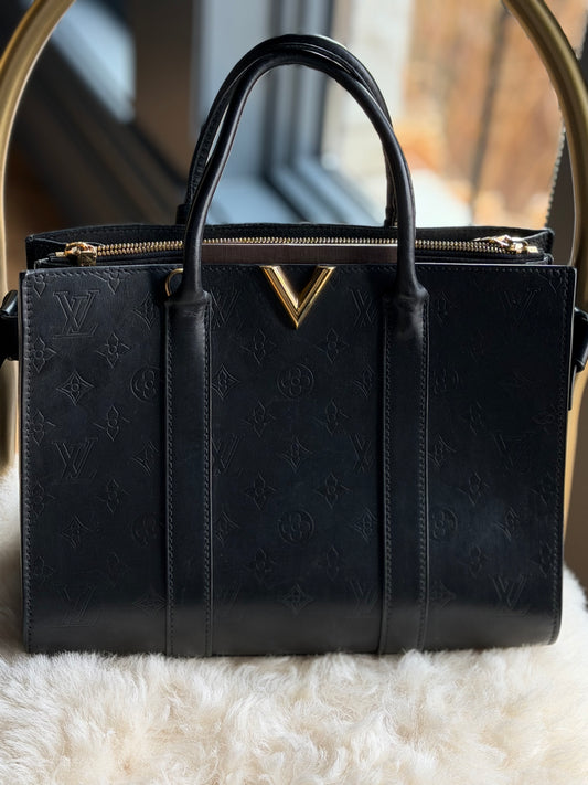 LV very tote monogram leather